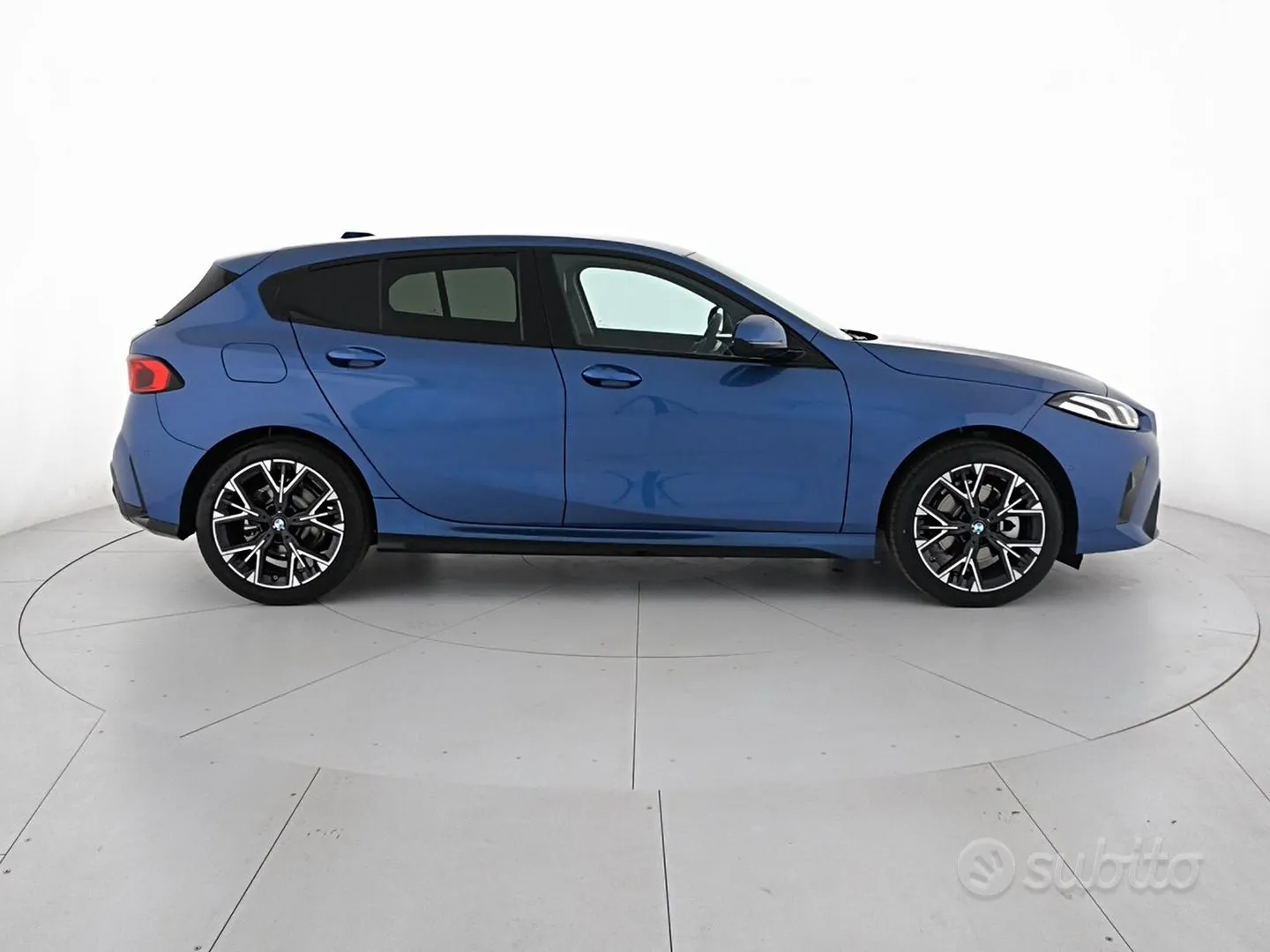 BMW 1 Series 2026 photo 4