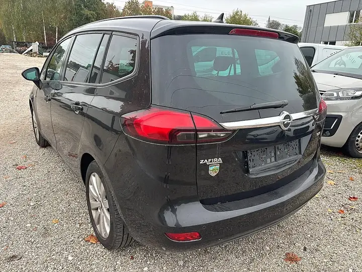 Opel Zafira Tourer 2016 photo 3