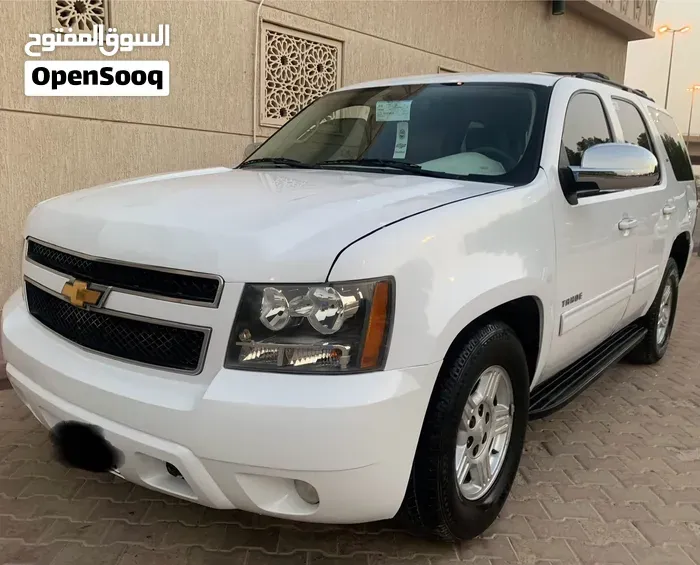 Chevrolet Tahoe 2011 photo 2