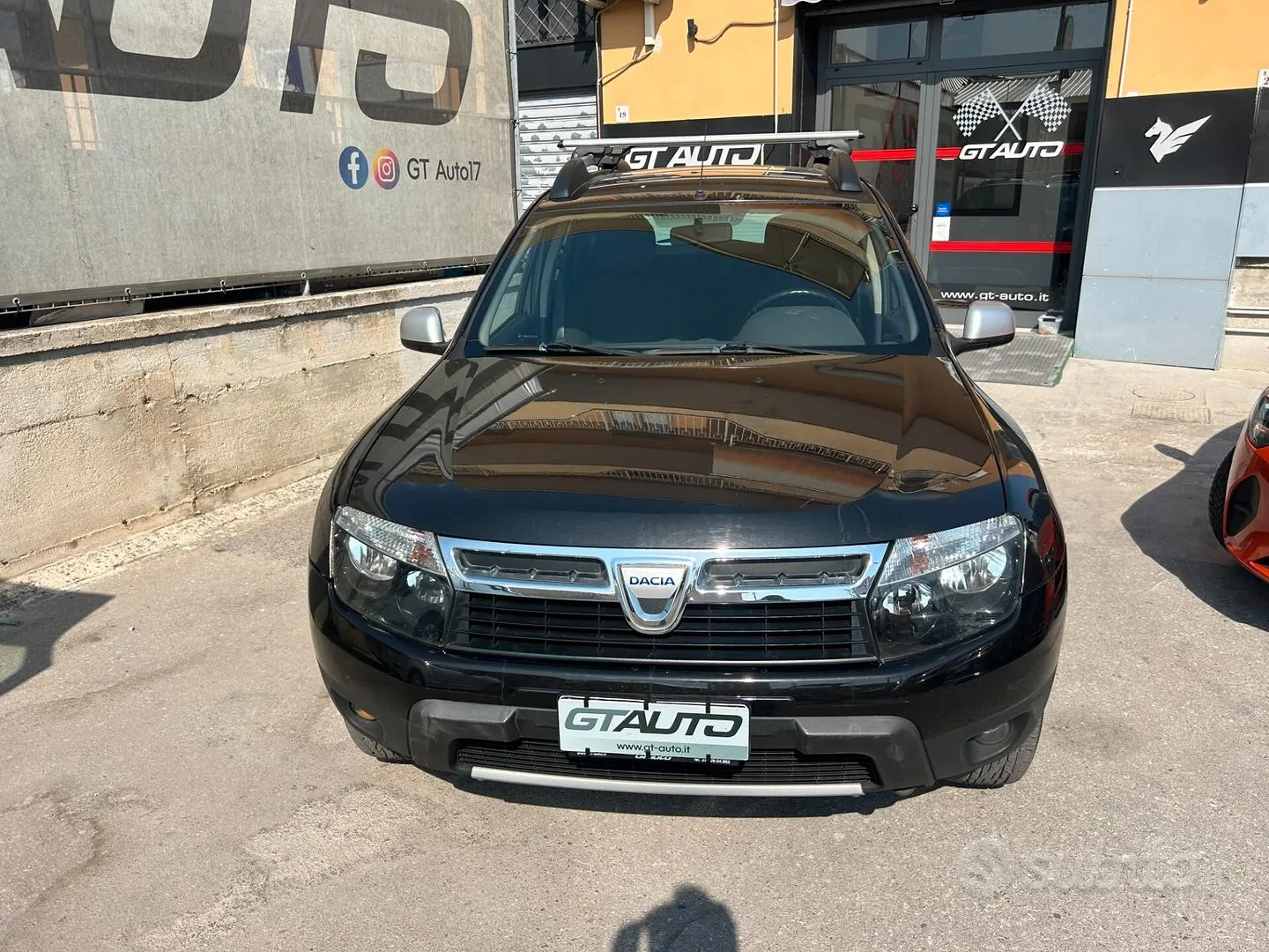 Dacia Duster 2010 photo 2