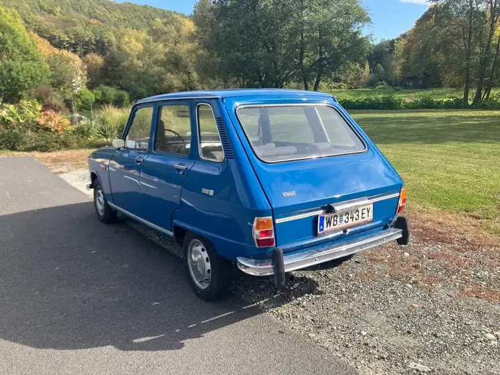 Renault R4 1973 photo 3