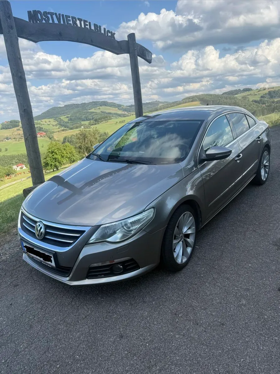 Volkswagen Passat Cc 2010 photo 2