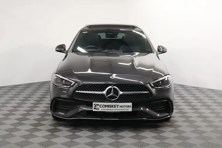 Mercedes-Benz C-Class 2025 photo 2