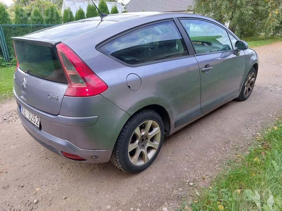 Citroen C4 2006 photo 3