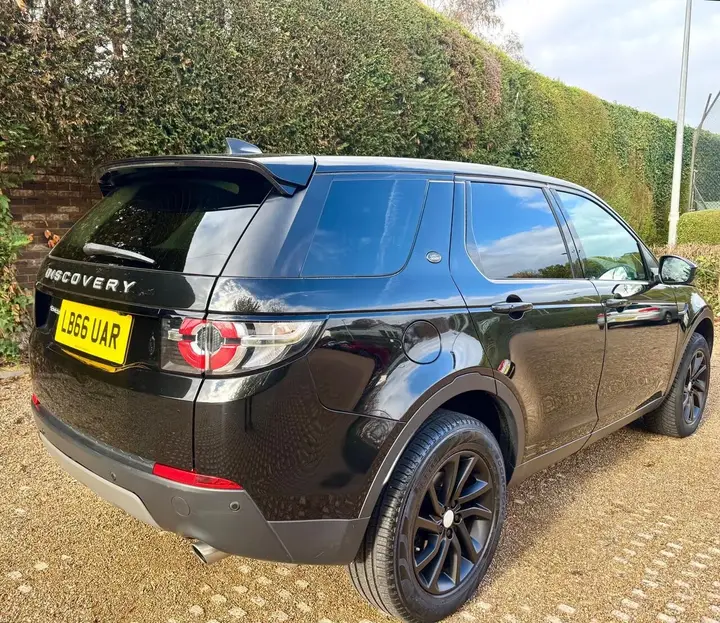 Land Rover Discovery Sport 2017 photo 5
