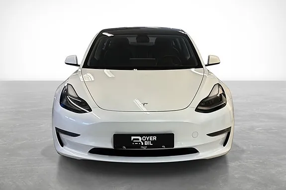 Tesla Model 3 2021 photo 2