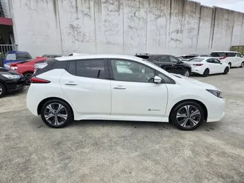 Nissan Leaf 2022 photo 3