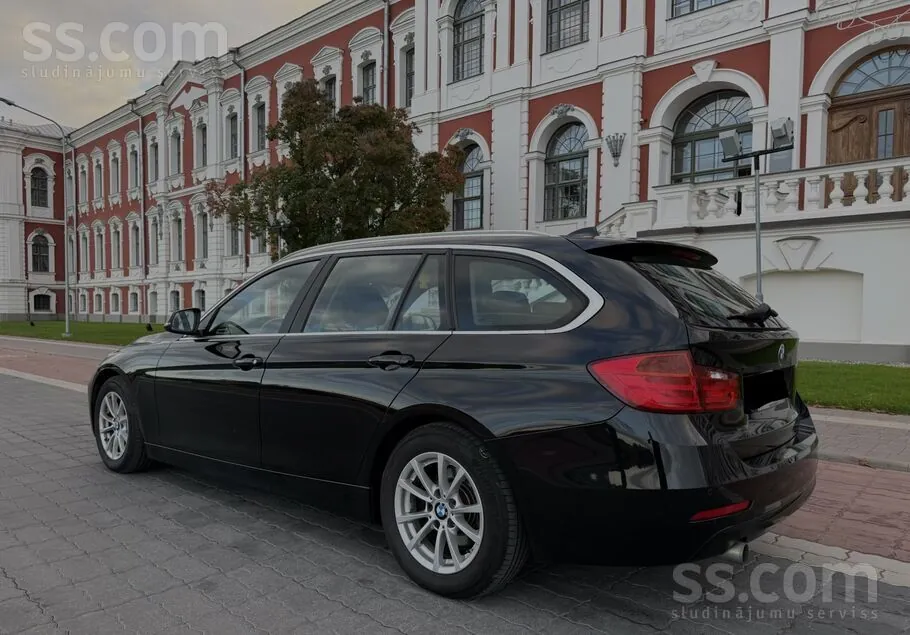 BMW 318 2013 photo 5