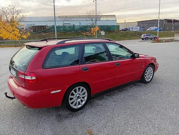 Volvo V40 2004 photo 3