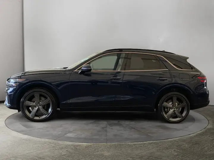 Genesis Gv70 2022 photo 2
