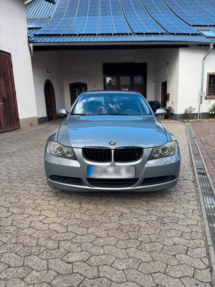 BMW 320I