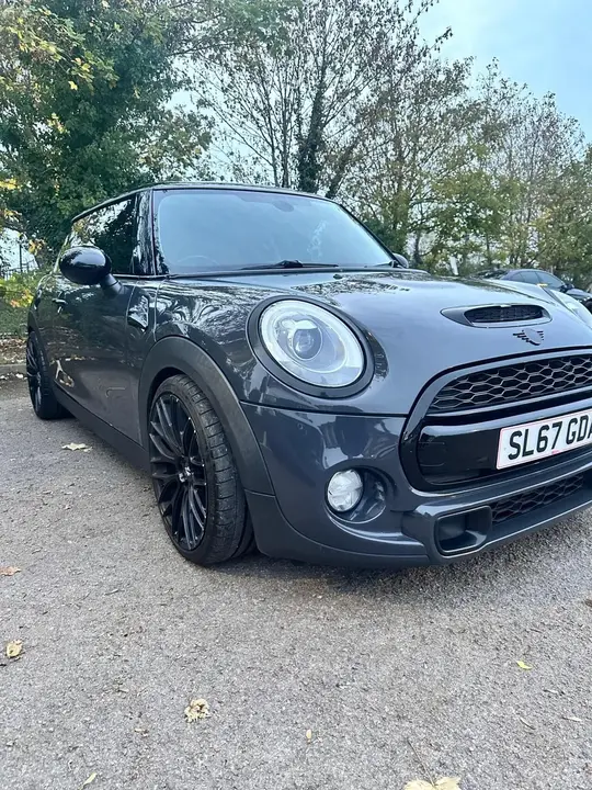 Mini Hatch 2017 photo 3