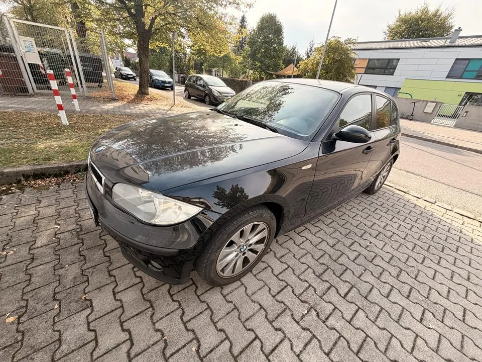 BMW E87 116I