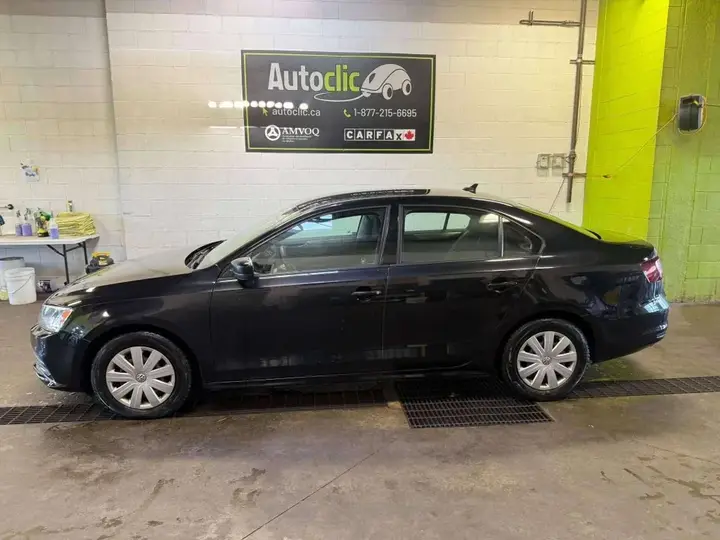 Volkswagen Jetta 2017 photo 2