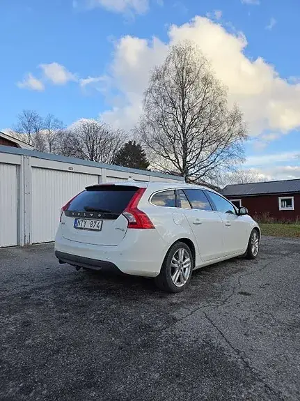 Volvo V60 2012 photo 3