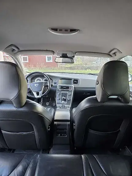 Volvo V60 2012 photo 4