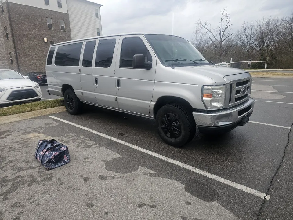 Ford E-350