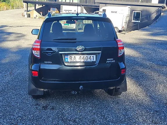 Toyota Rav4 2012 photo 3