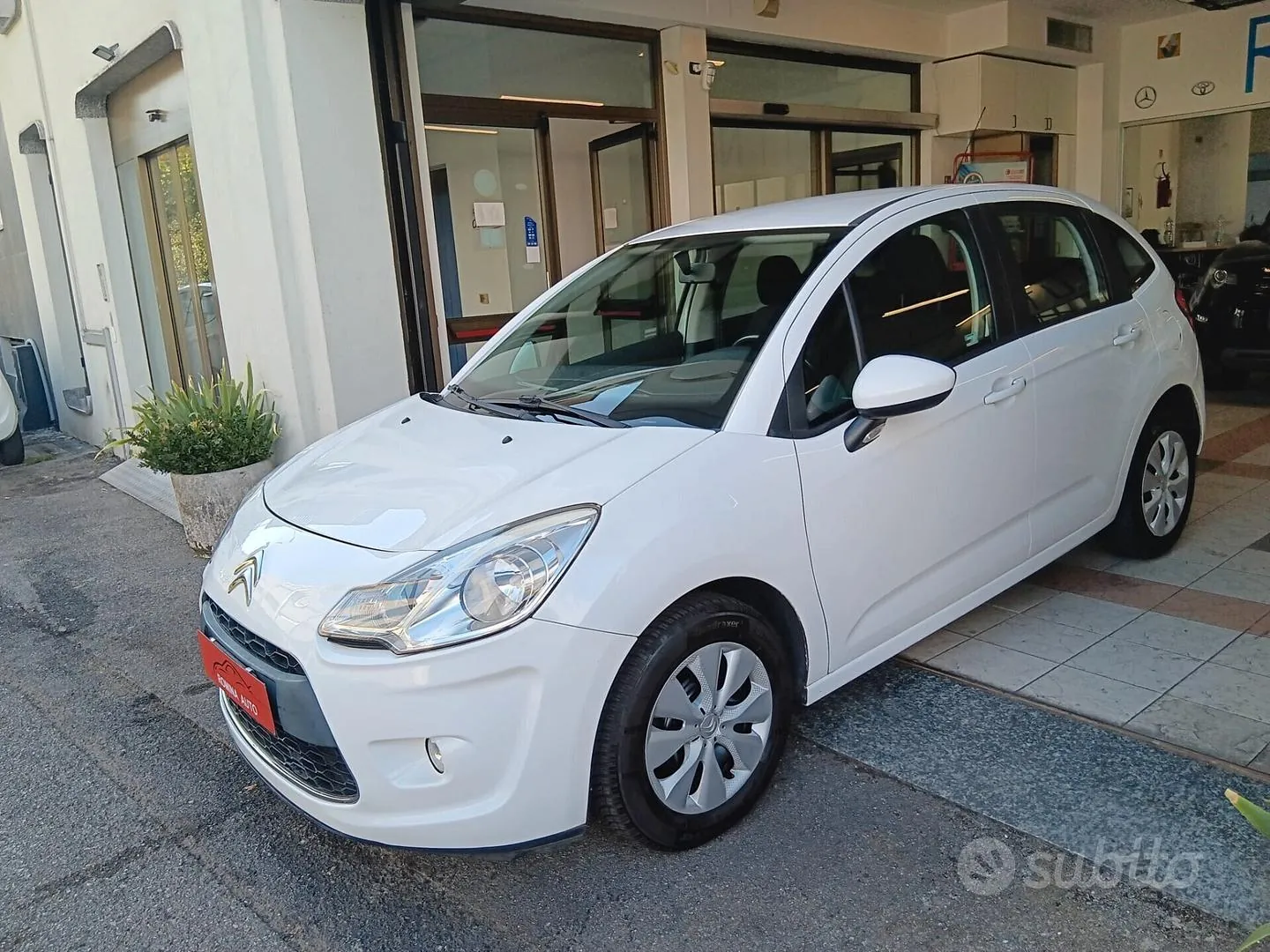 Citroen C3 2012 photo 2
