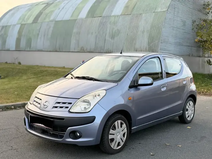 Nissan Pixo