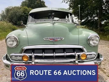 Chevrolet Styleline Deluxe 1952 photo 3