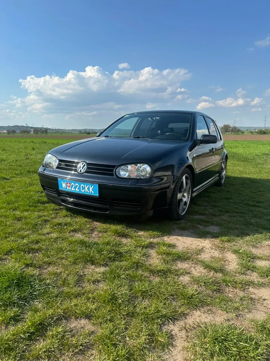 Volkswagen Golf 2001 photo 2