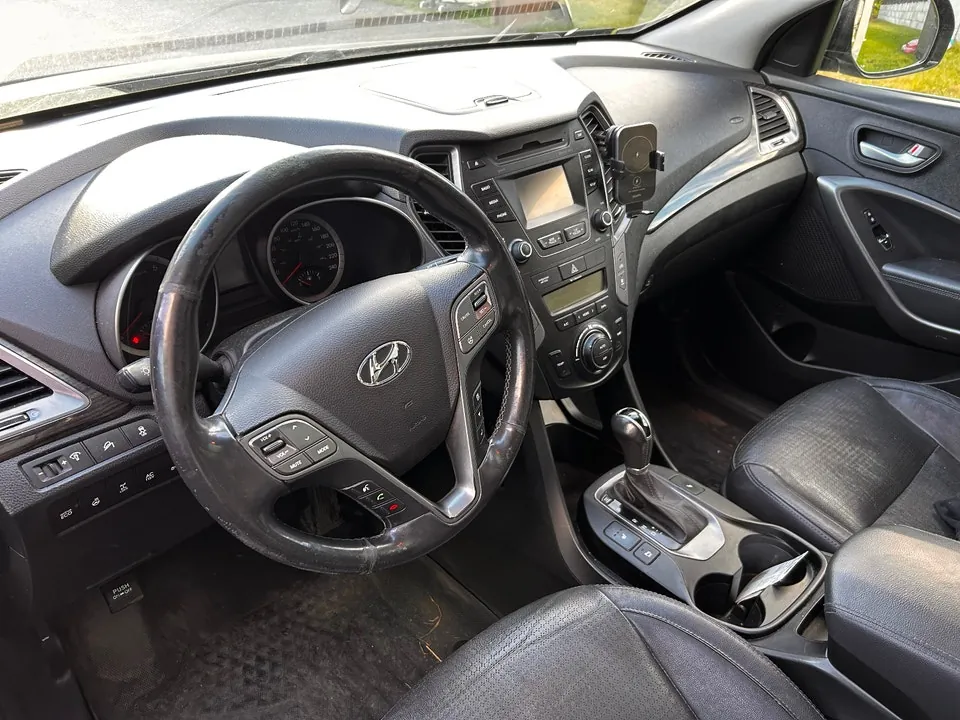 Hyundai Santa Fe 2014 photo 3