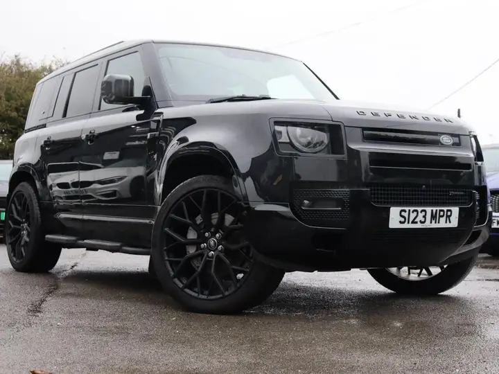 Land Rover Defender 110