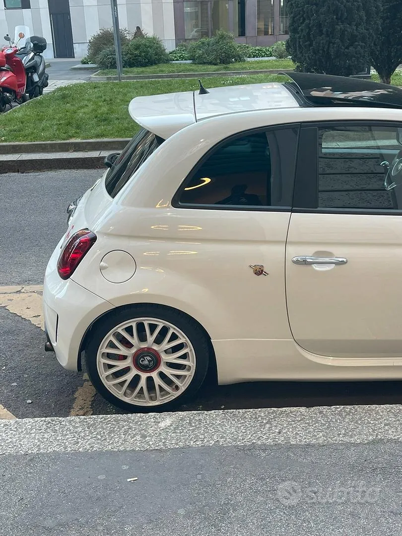 Abarth 500 2009 photo 4