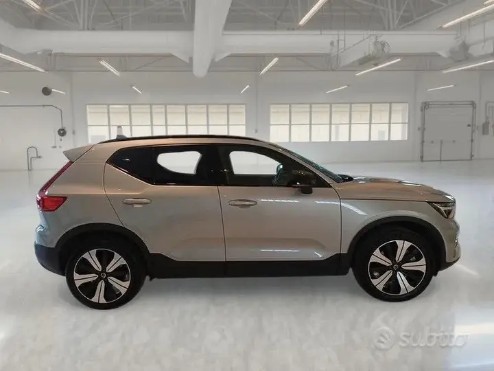 Volvo Xc40 2022 photo 3