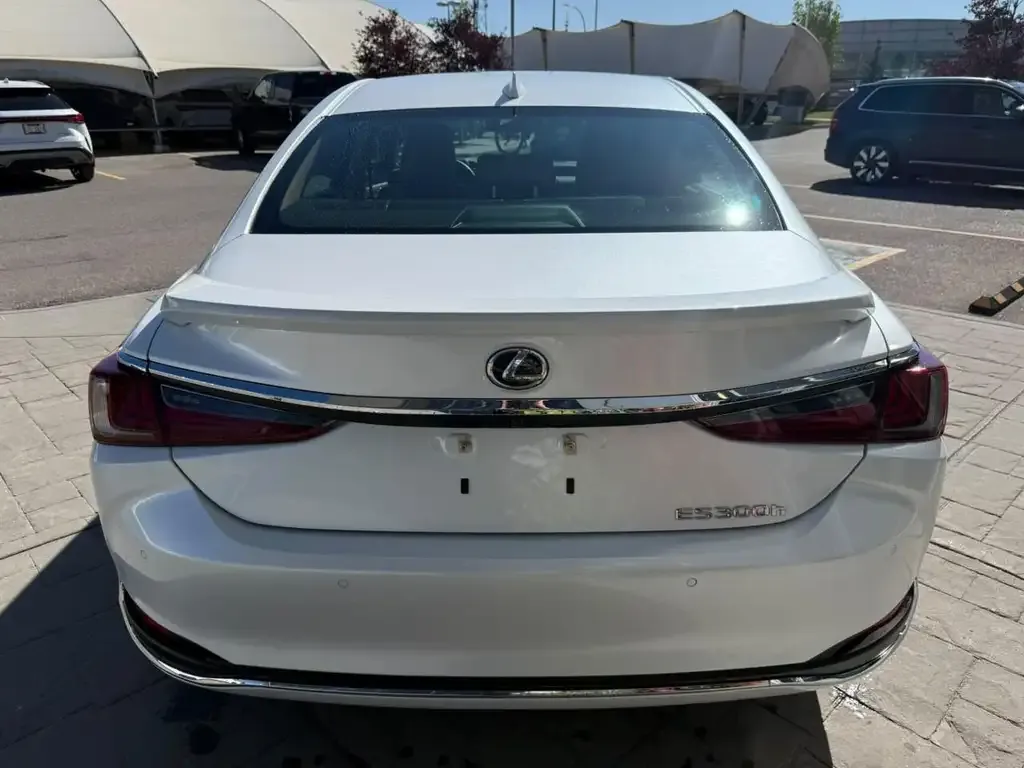 Lexus Es 2023 photo 3