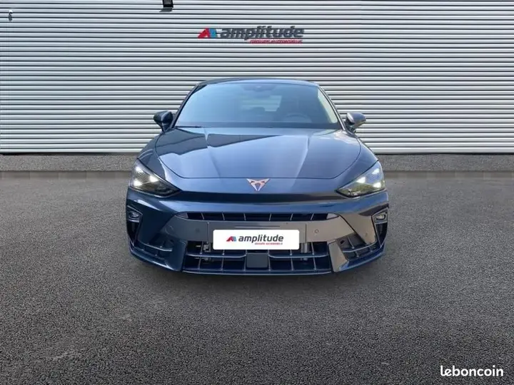 Cupra Leon 2025 photo 2