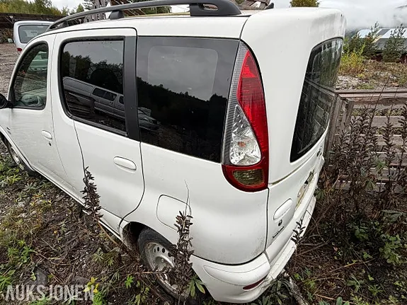 Toyota Yaris Verso 2006 photo 4