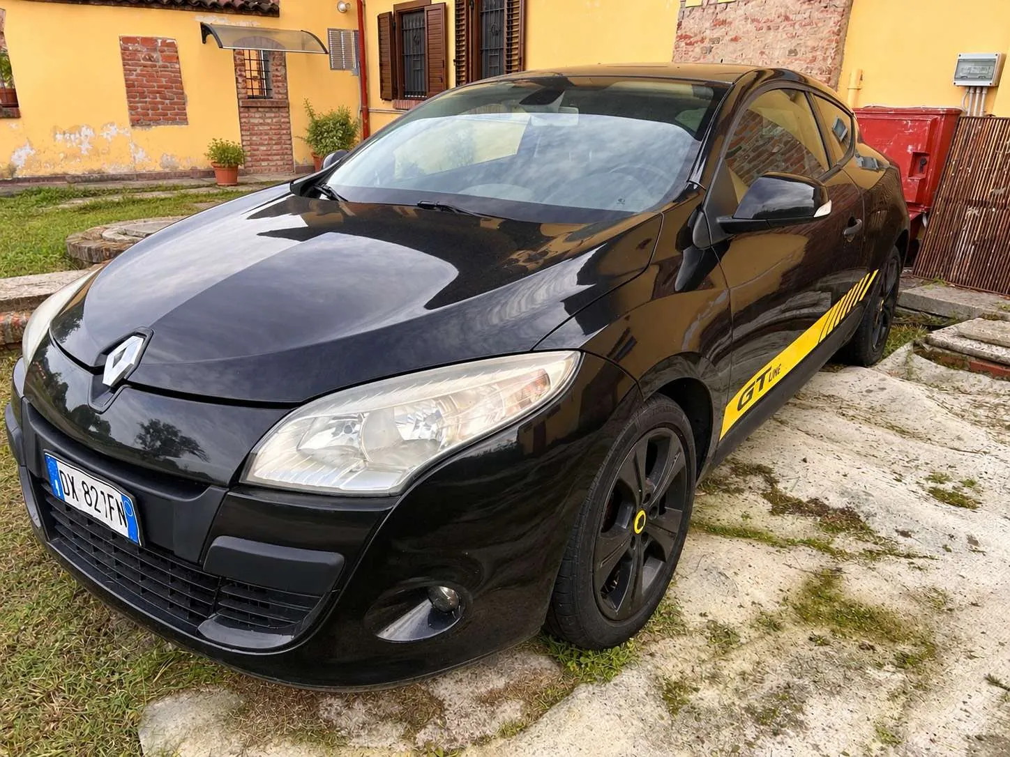 Renault Megane Coupe 2009 photo 3