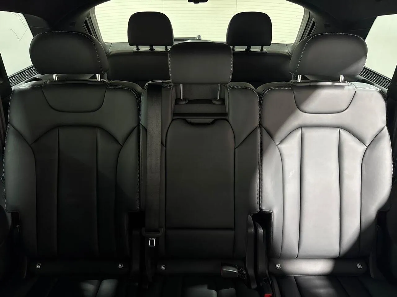 Audi Q7 2023 photo 4