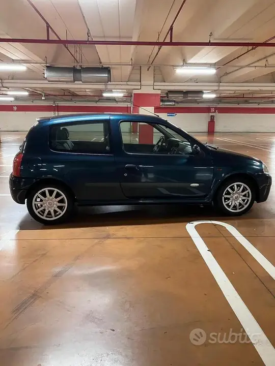 Renault Clio 2001 photo 3