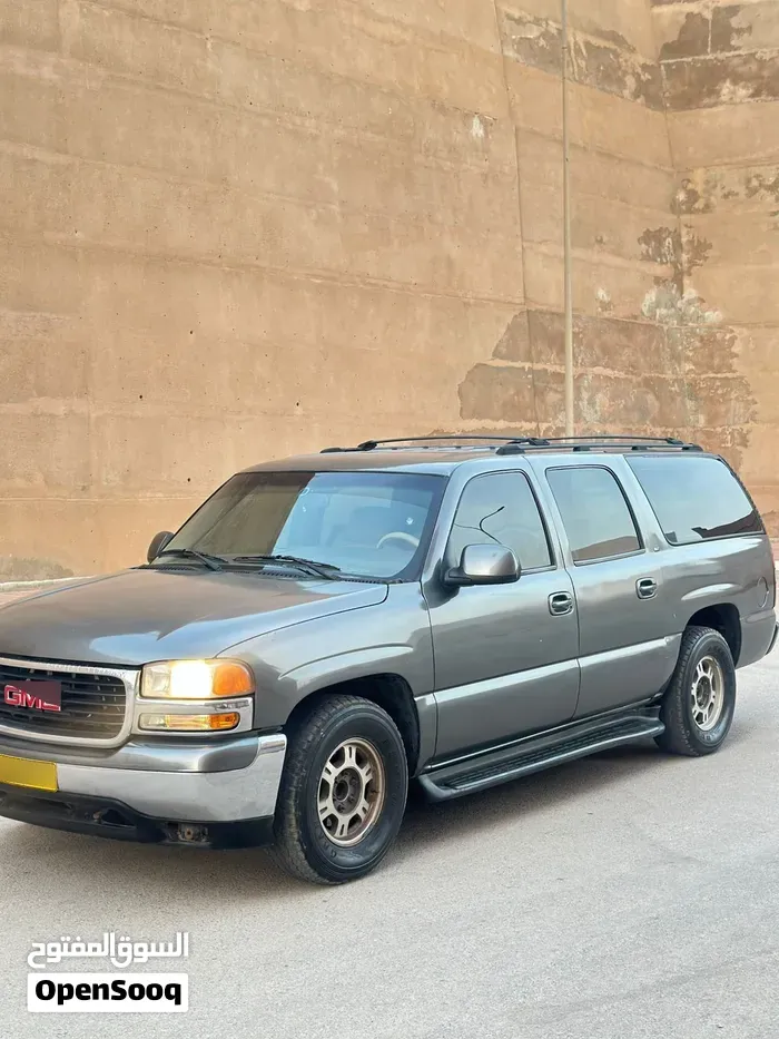 GMC Yukon 2002 photo 2
