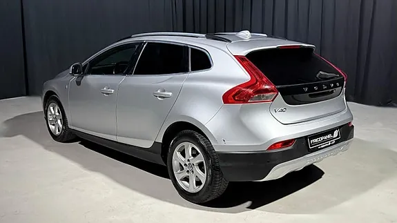 Volvo V40 Cross Country 2015 photo 4