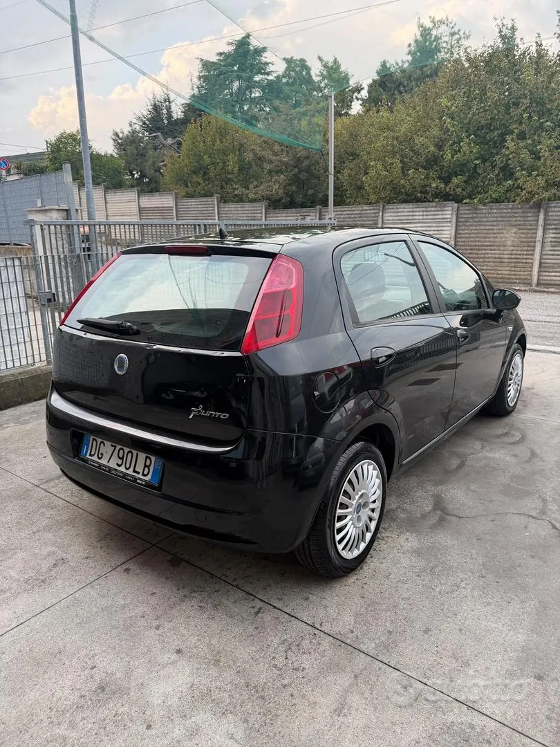 Fiat Grande Punto 2007 photo 4