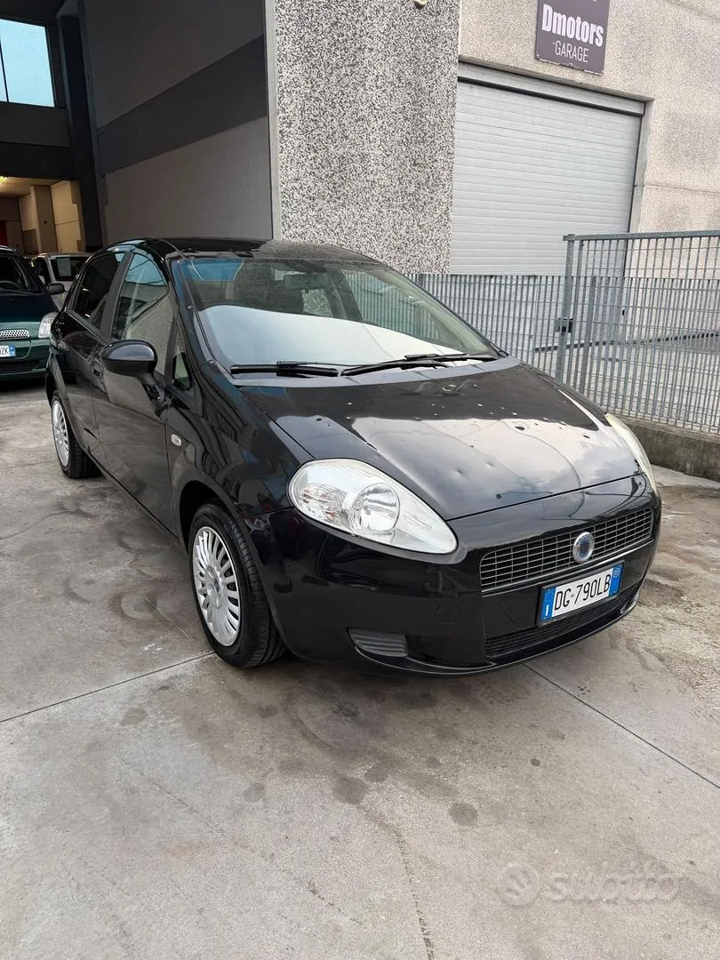 Fiat Grande Punto 2007 photo 3