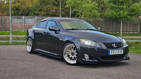 Lexus Is250