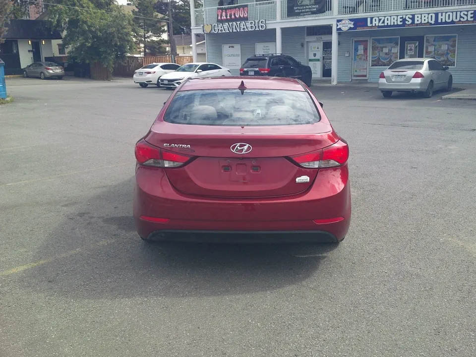 Hyundai Elantra 2014 photo 3