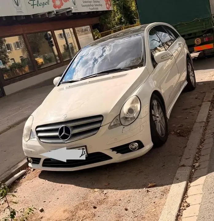 Mercedes-Benz R-Class