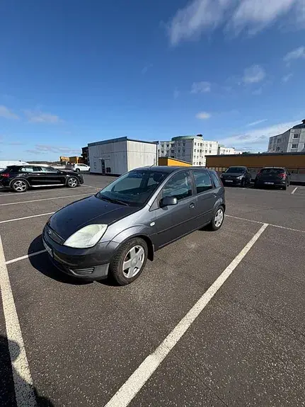 Ford Fiesta 2005 photo 2