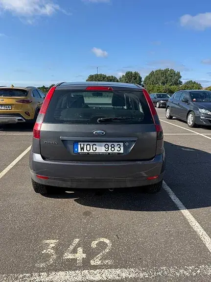 Ford Fiesta 2005 photo 4