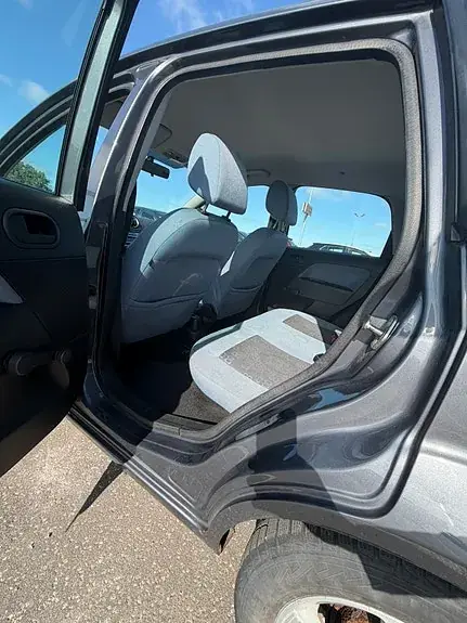 Ford Fiesta 2005 photo 5