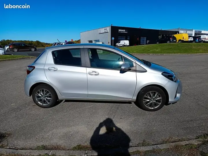 Toyota Yaris 2017 photo 4