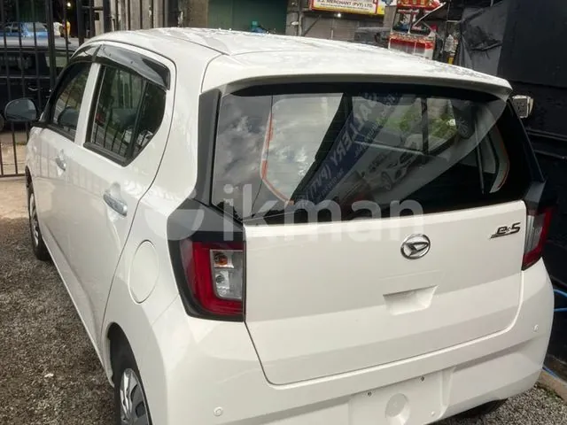 Daihatsu Mira 2023 photo 2