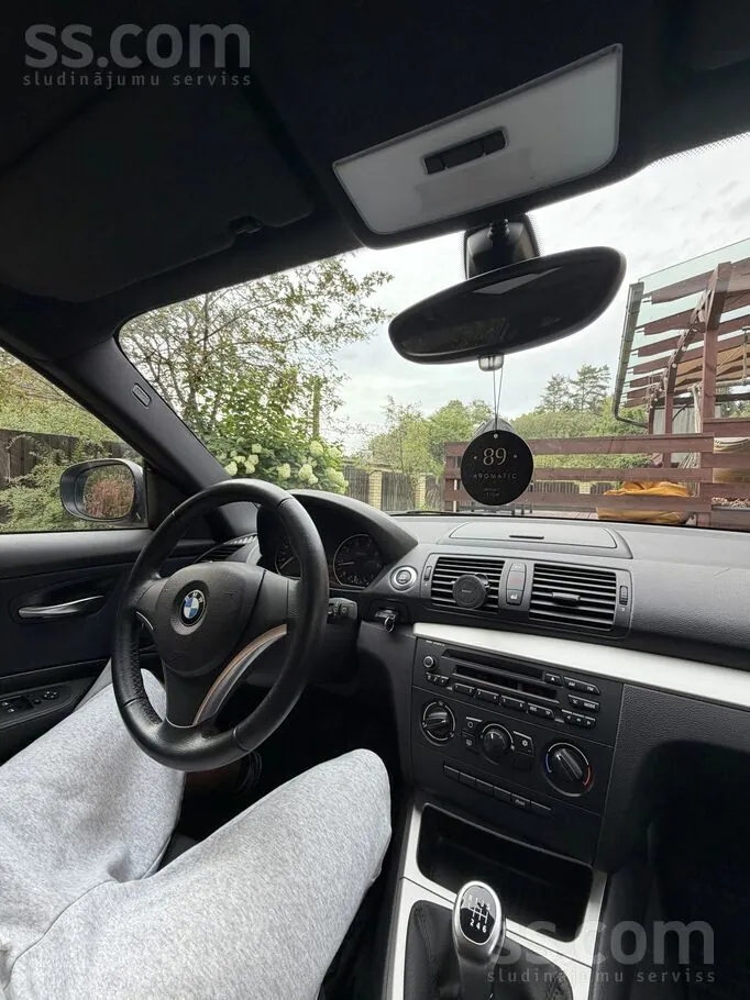 BMW 116I 2011 photo 5