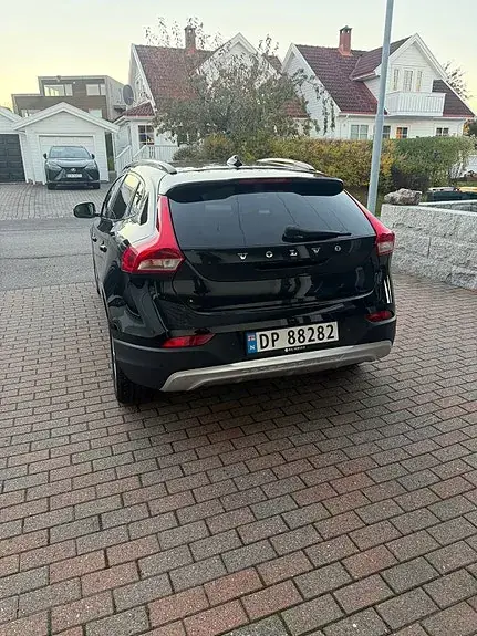 Volvo V40 Cross Country 2016 photo 3